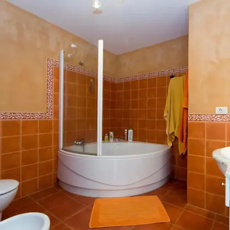 Villa California In Tenerife - Spain וילה
